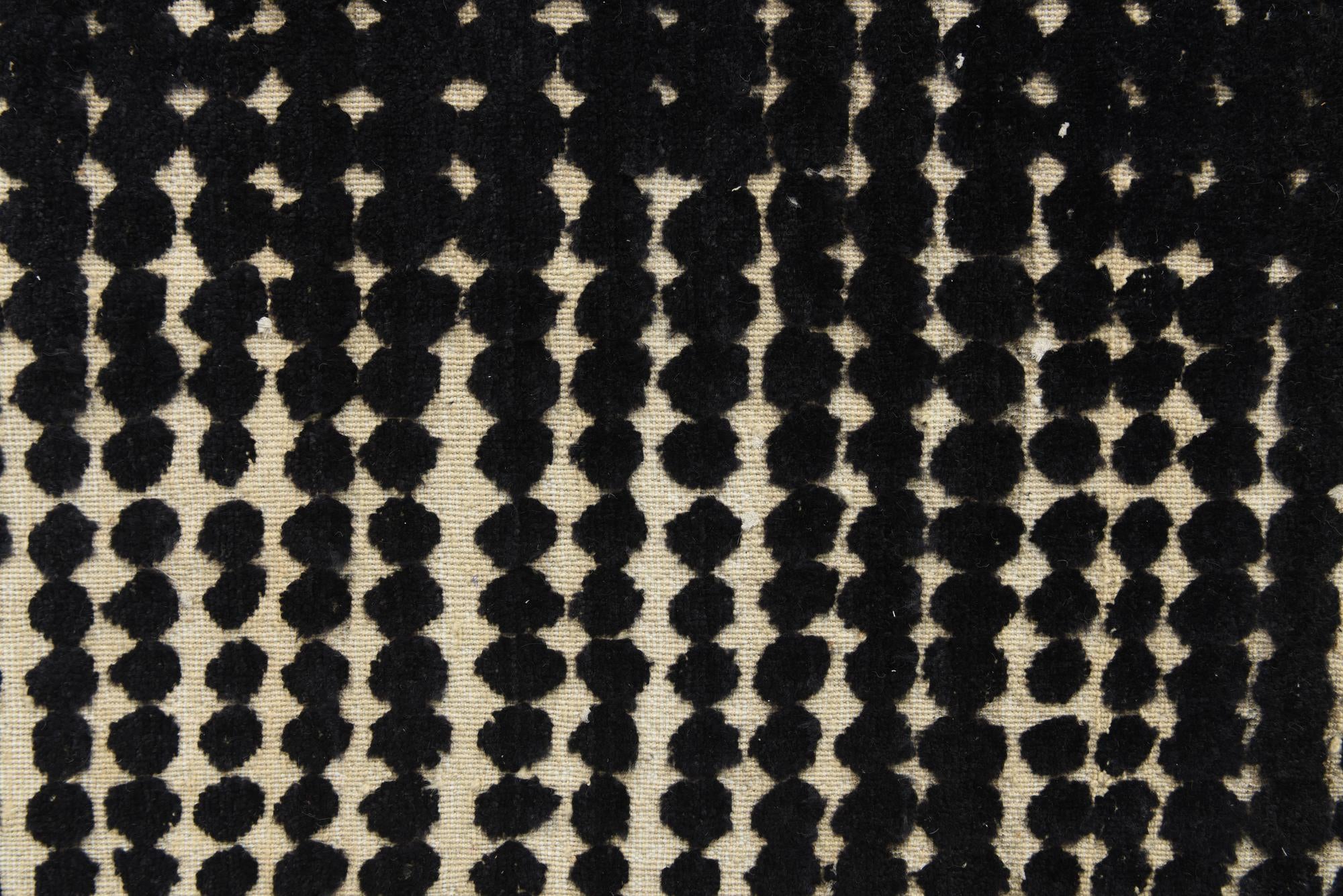 6' 6 x 10' Hand Knotted Darya Wool Rug