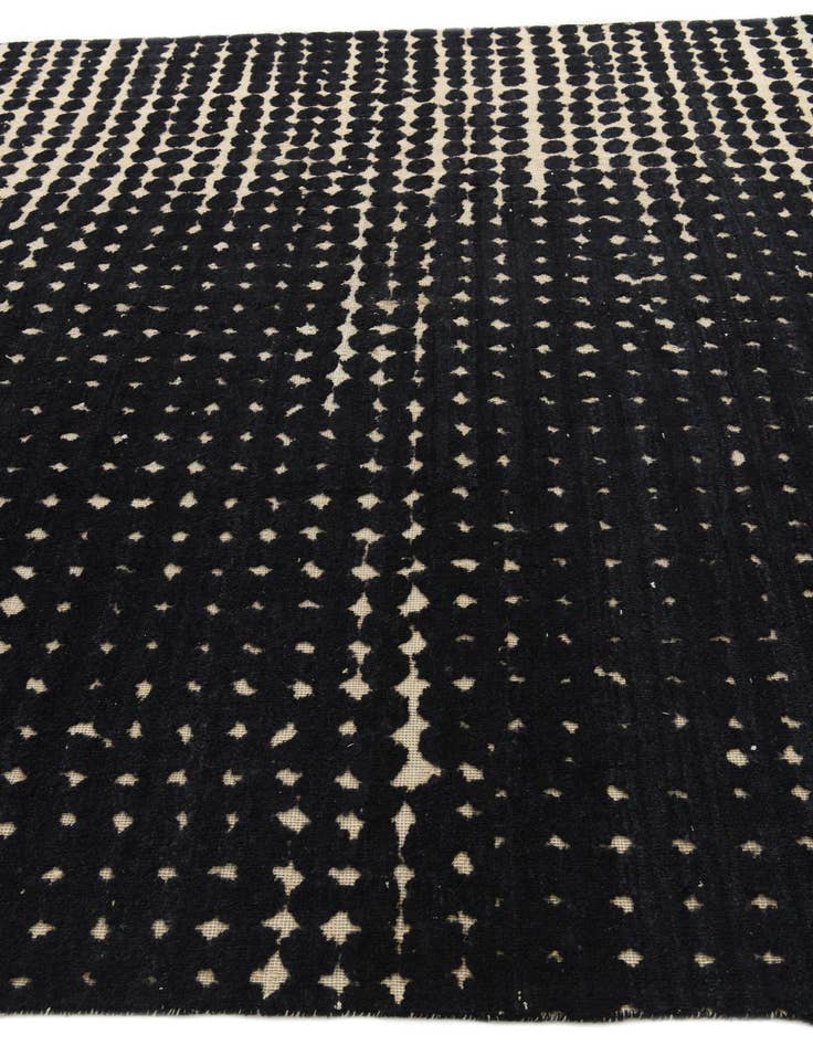 Detail image of 7' 10 x 10' 5  Hand Knotted Darya Wool Rug