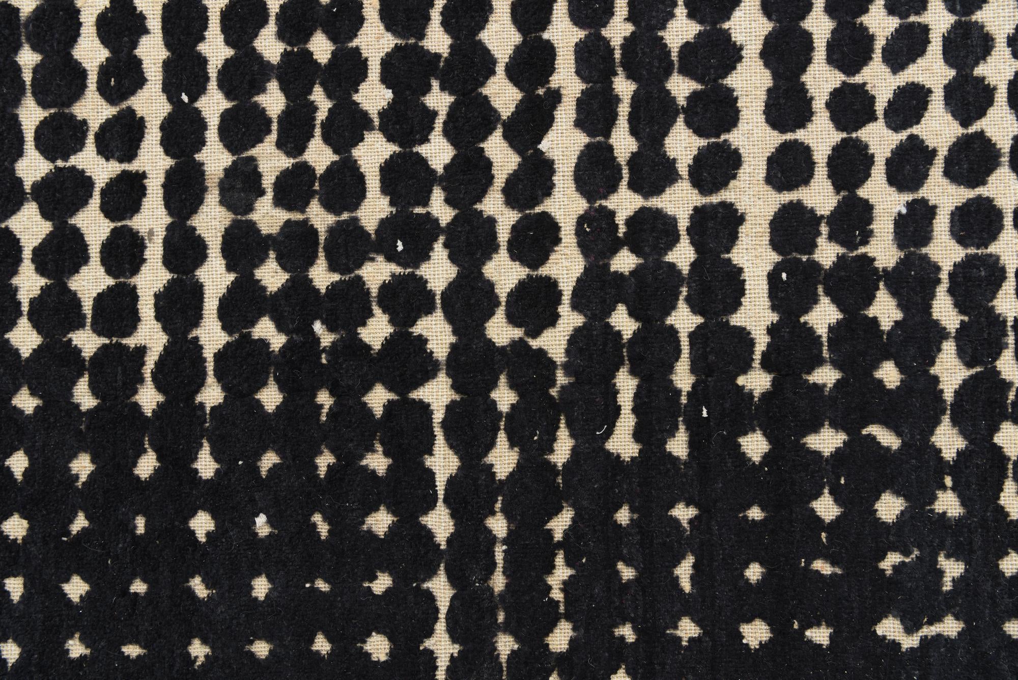 7' 10 x 10' 5 Hand Knotted Darya Wool Rug