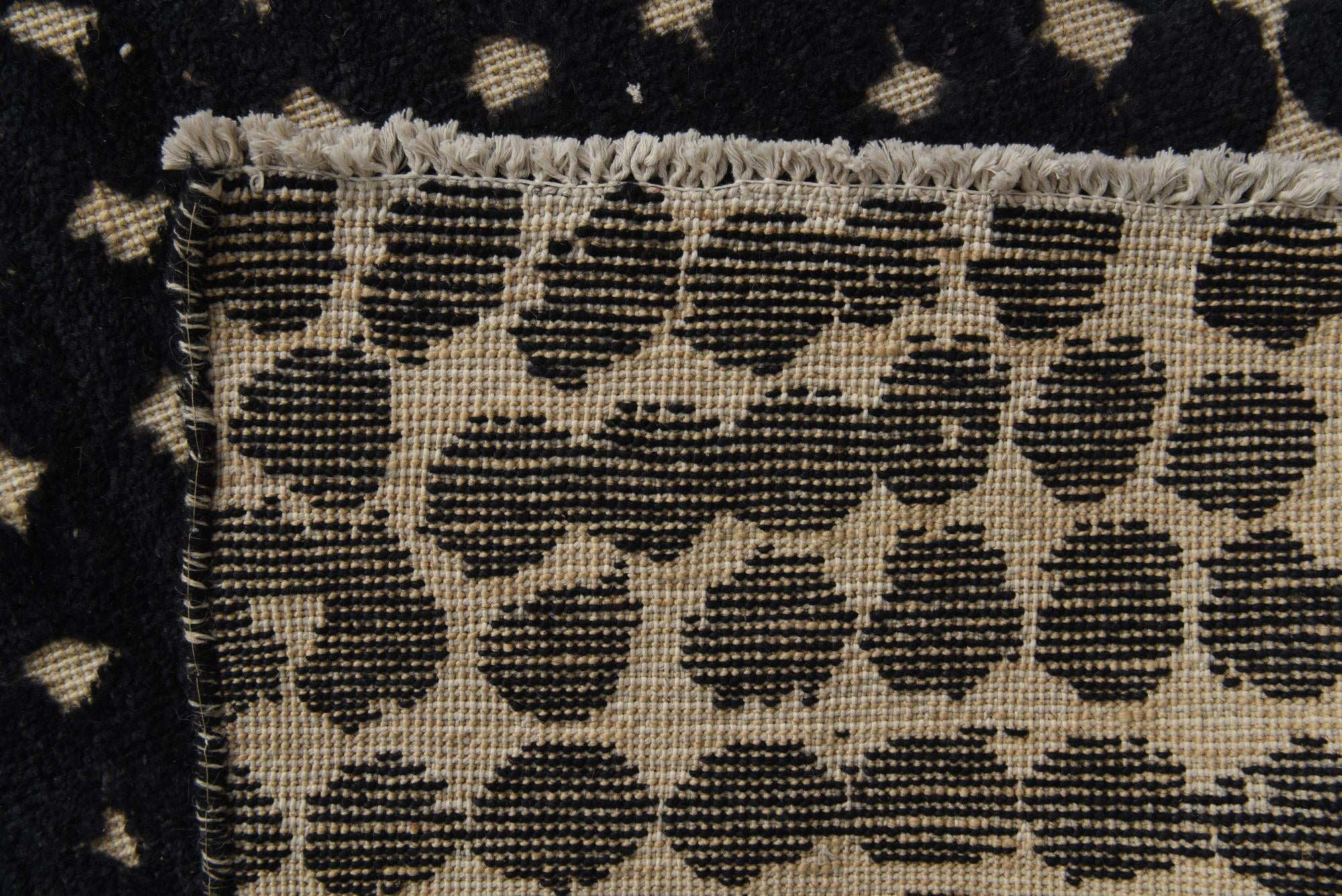 7' 10 x 10' 5 Hand Knotted Darya Wool Rug