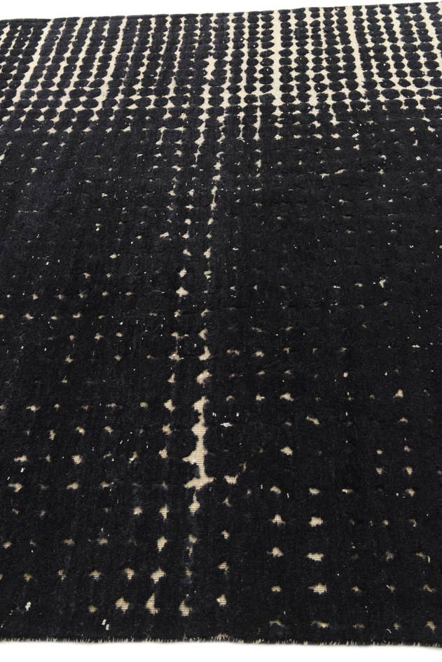 Detail image of 8' x 10' Hand Knotted Darya Wool Rug