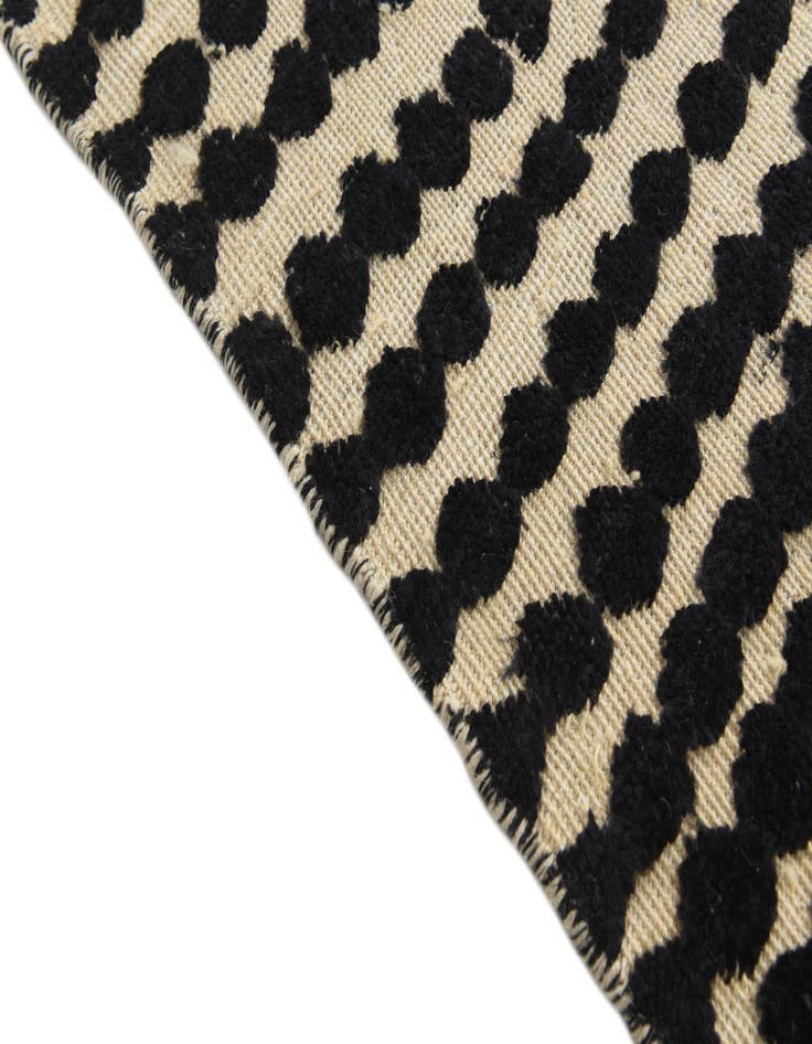 Detail image of 6' 3 x 10'  Hand Knotted Darya Wool Rug