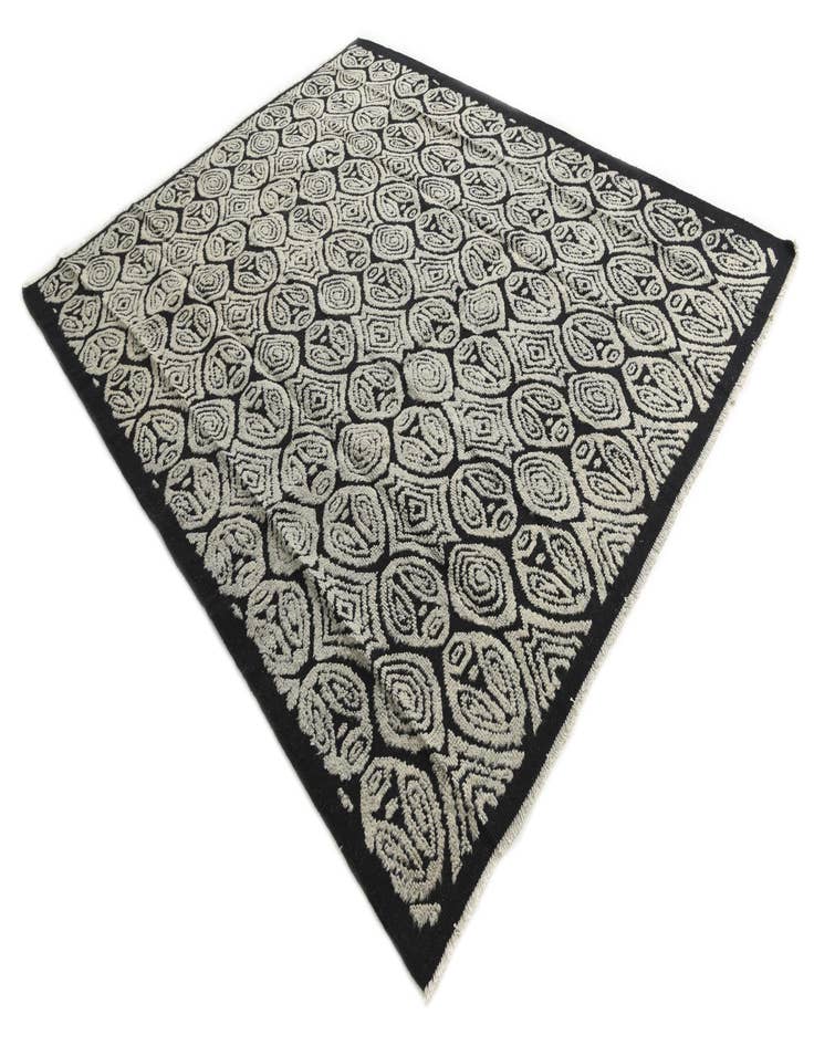Detail image of 8' 4 x 10' 3 Hand Knotted Darya Wool Rug