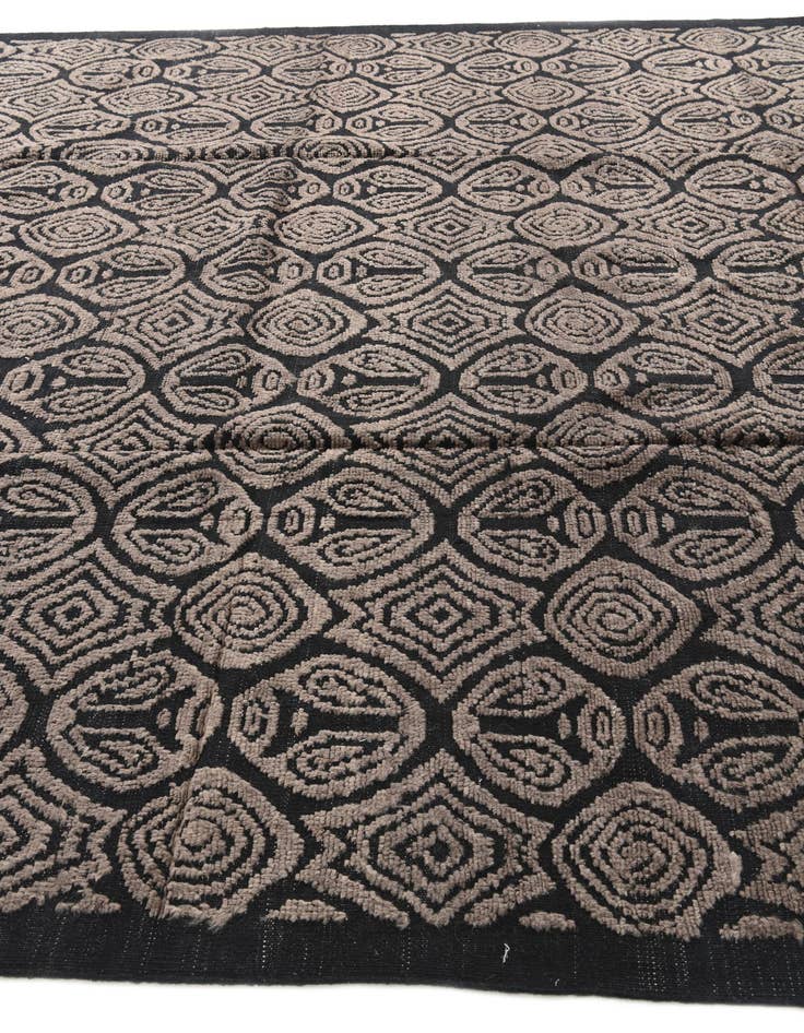 Detail image of 9' 10 x 14' 1  Hand Knotted Darya Wool Rug