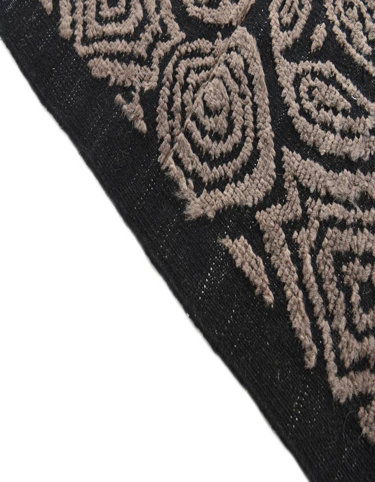 Detail image of 9' 10 x 14' 1  Hand Knotted Darya Wool Rug