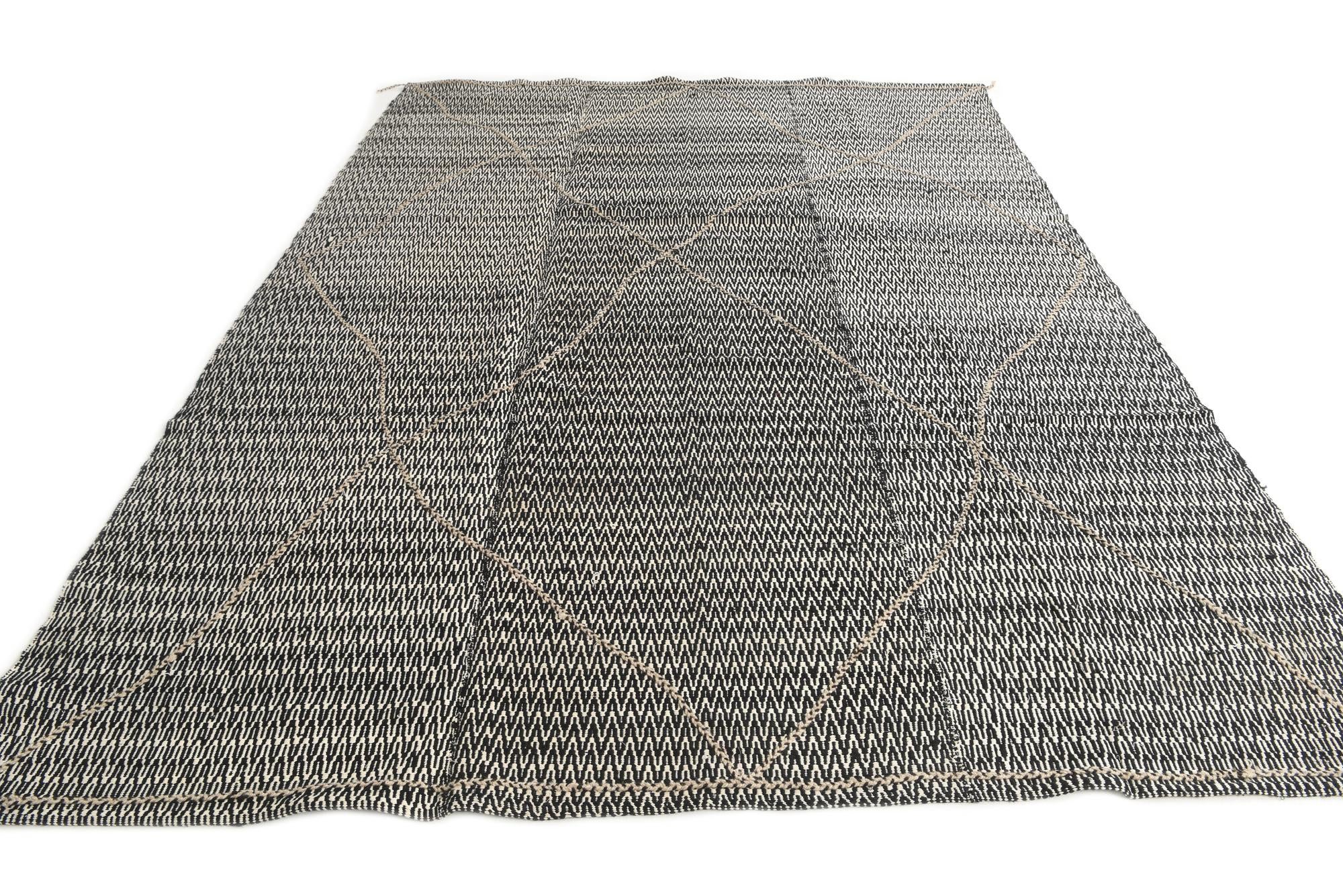 8' 7 x 11' 5 Hand Knotted Darya Wool Rug
