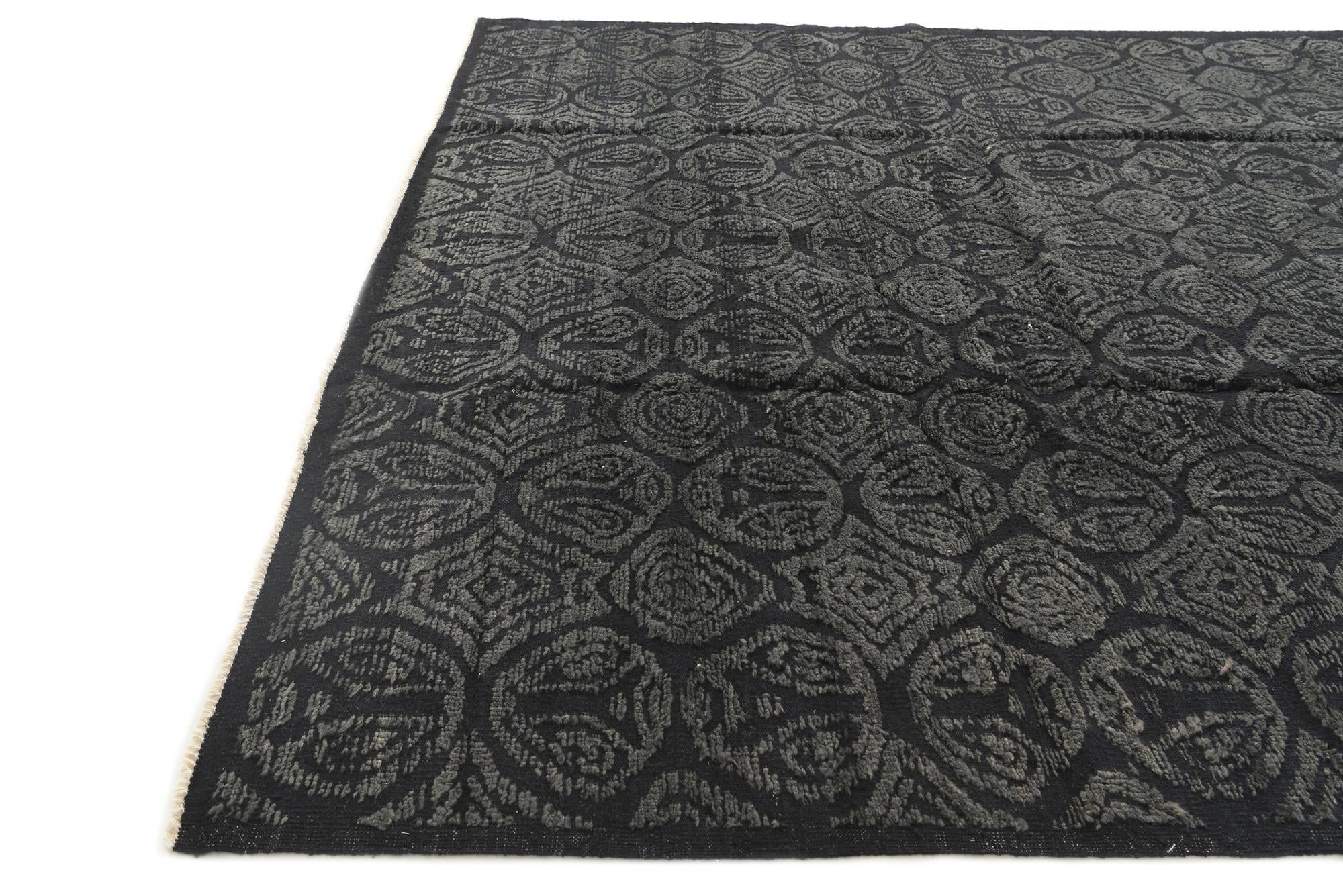 9' 9 x 12' 2 Hand Knotted Darya Wool Rug