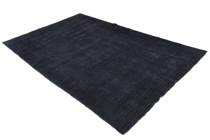Detail image of 6' 3 x 9' 9 Hand Knotted Darya Wool Rug