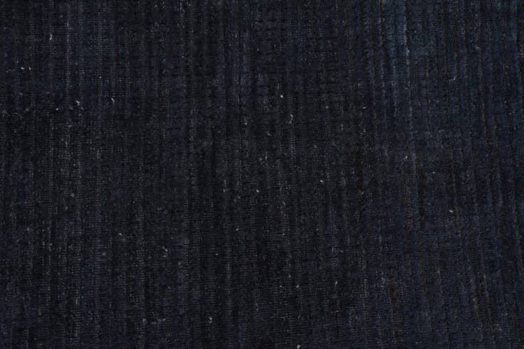Detail image of 6' 3 x 9' 9 Hand Knotted Darya Wool Rug