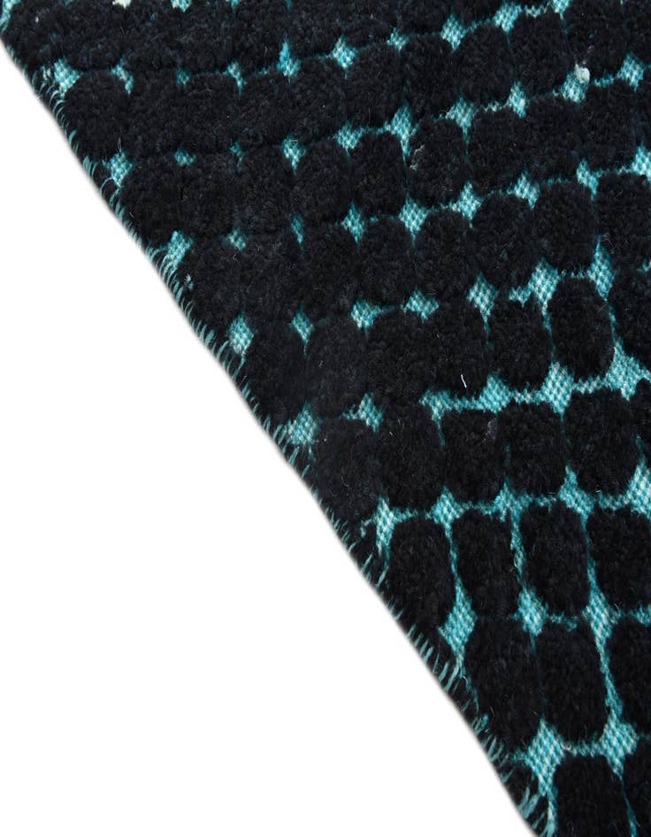 Detail image of 5' 2 x 8' 2  Hand Knotted Darya Wool Rug