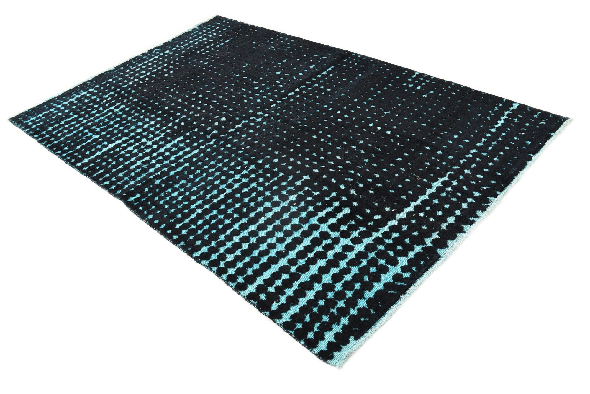 5' 5 x 8' 4 Hand Knotted Darya Wool Rug