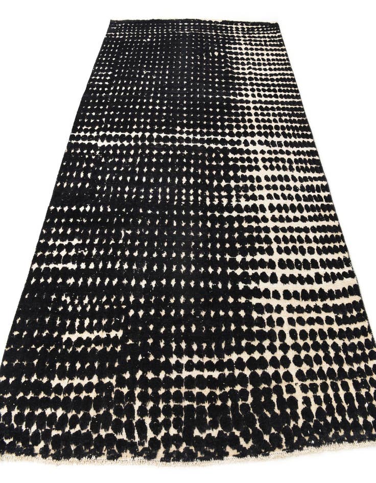 Detail image of 8' x 10' 5 Hand Knotted Darya Wool Rug