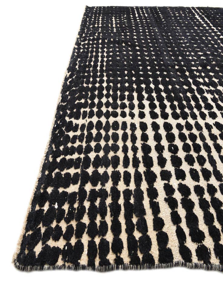 Detail image of 8' x 10' 5 Hand Knotted Darya Wool Rug