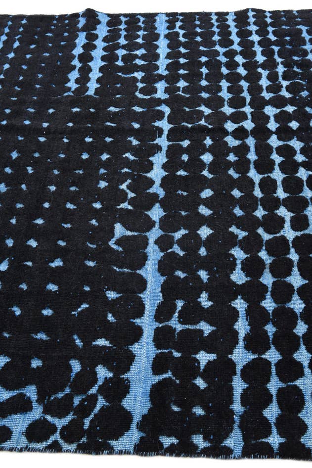 Detail image of 6' 6 x 10' Hand Knotted Darya Wool Rug