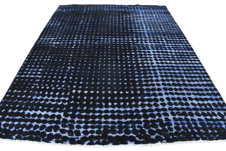 Detail image of 8' x 10' 3 Hand Knotted Darya Wool Rug