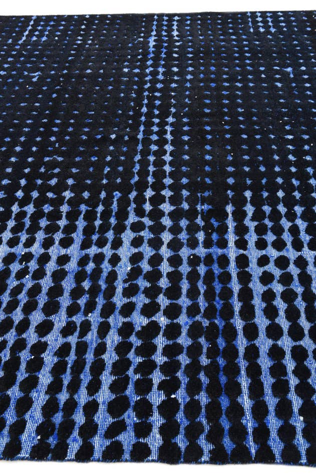 Detail image of 8' x 10' 3 Hand Knotted Darya Wool Rug