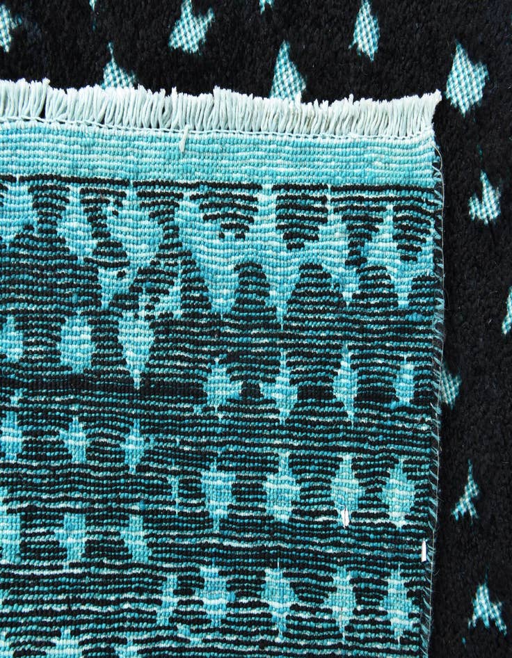 Detail image of 7' 9 x 10' 4  Hand Knotted Darya Wool Rug