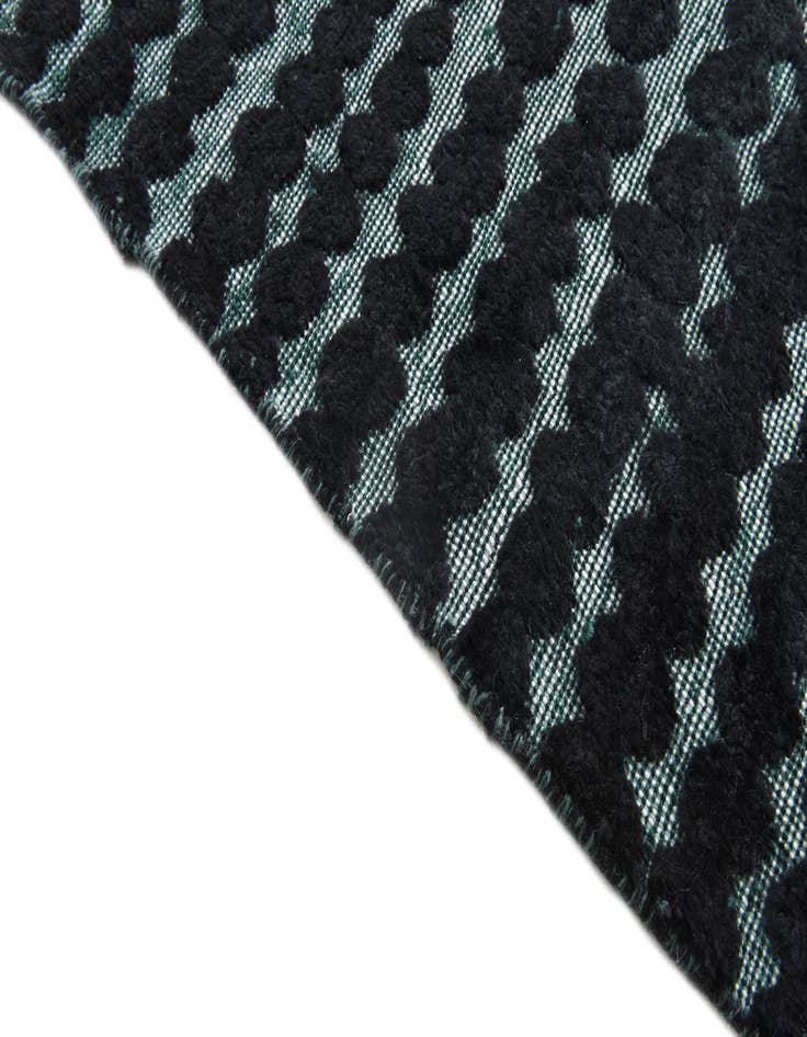 Detail image of 6' 6 x 10' 4  Hand Knotted Darya Wool Rug