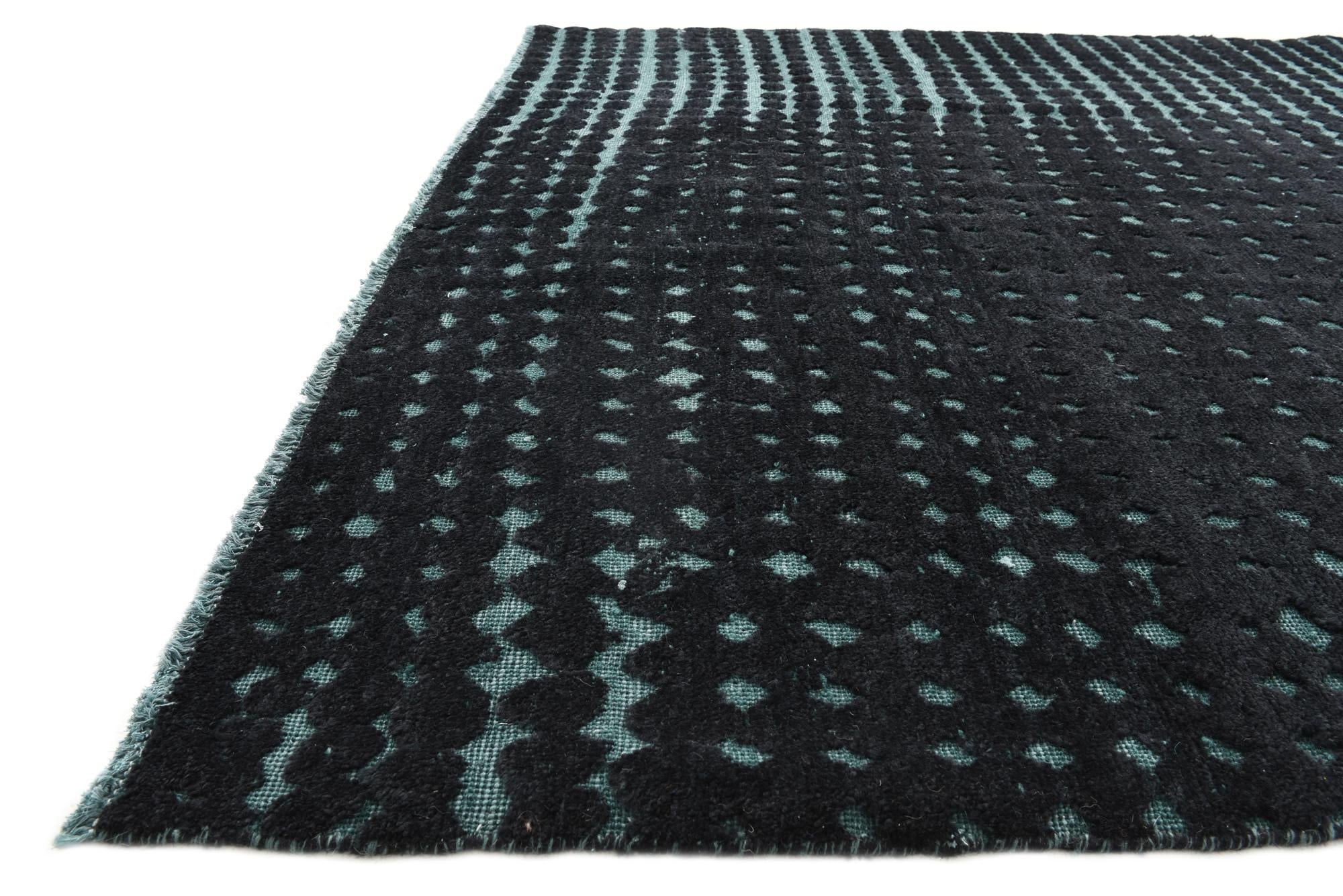6' 4 x 10' Hand Knotted Darya Wool Rug
