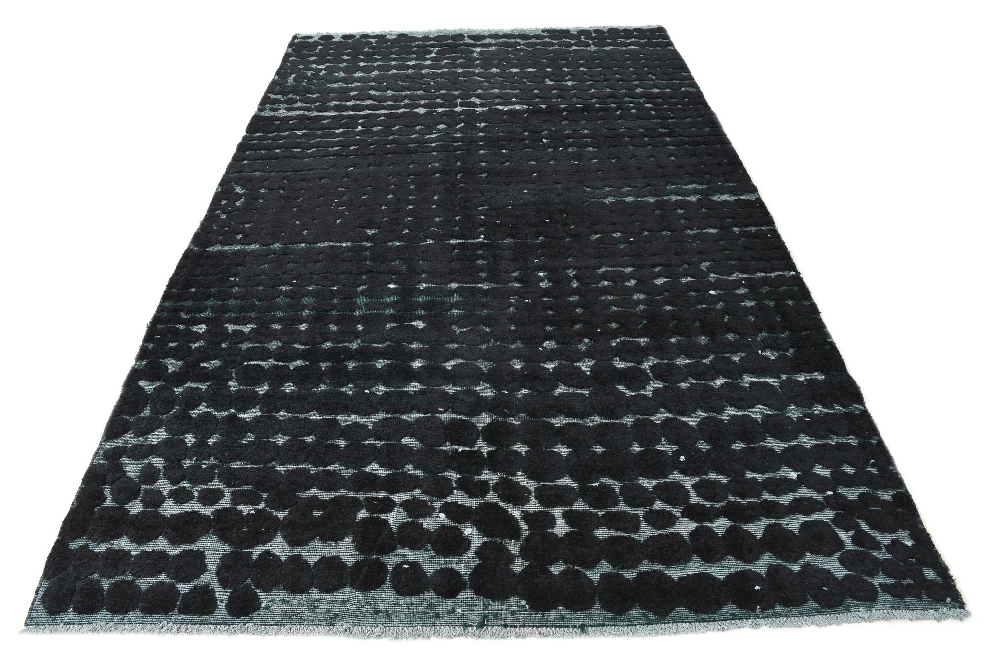 6' 6 x 10' 2 Hand Knotted Darya Wool Rug