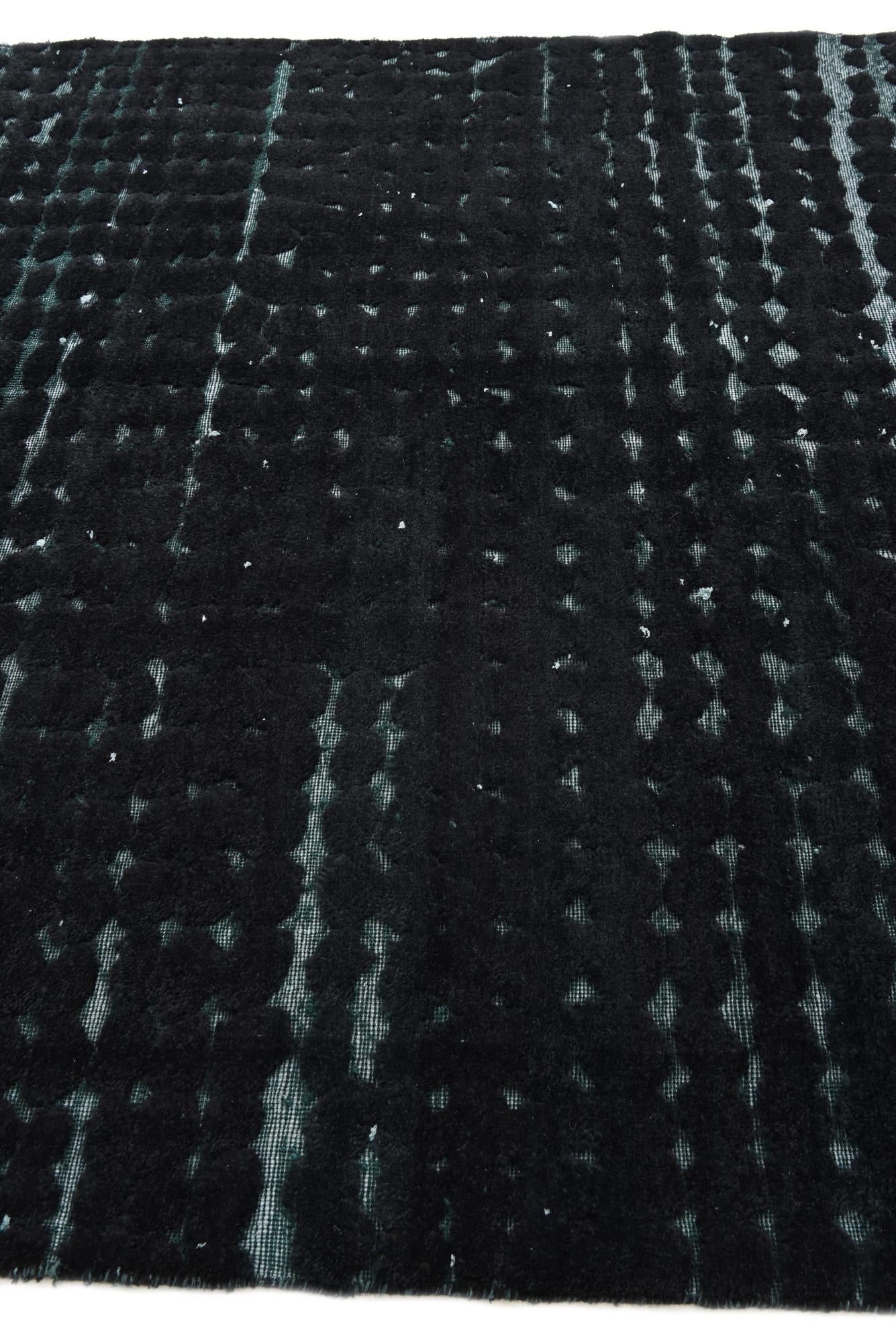 6' 6 x 10' 2 Hand Knotted Darya Wool Rug