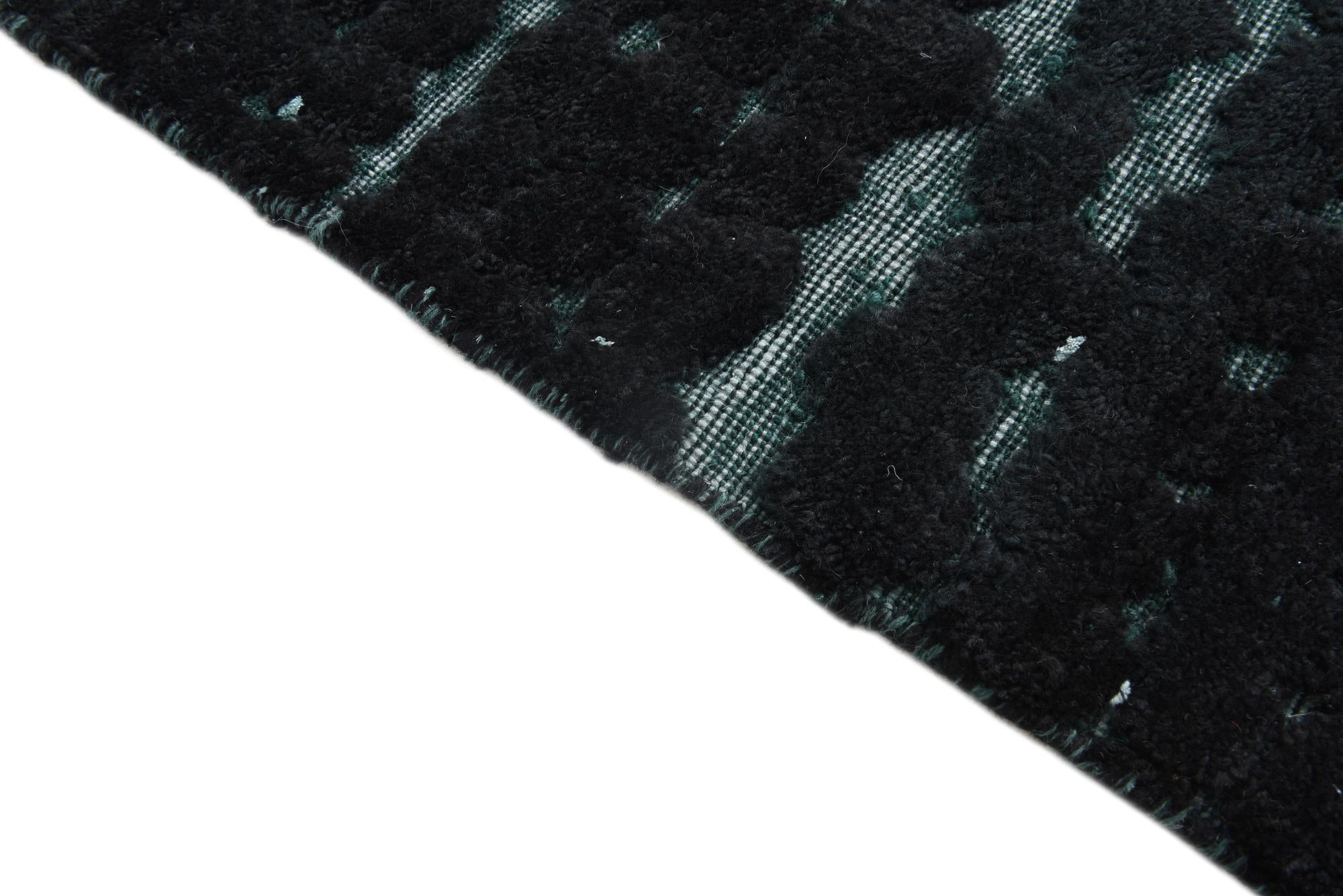 6' 6 x 10' 2 Hand Knotted Darya Wool Rug