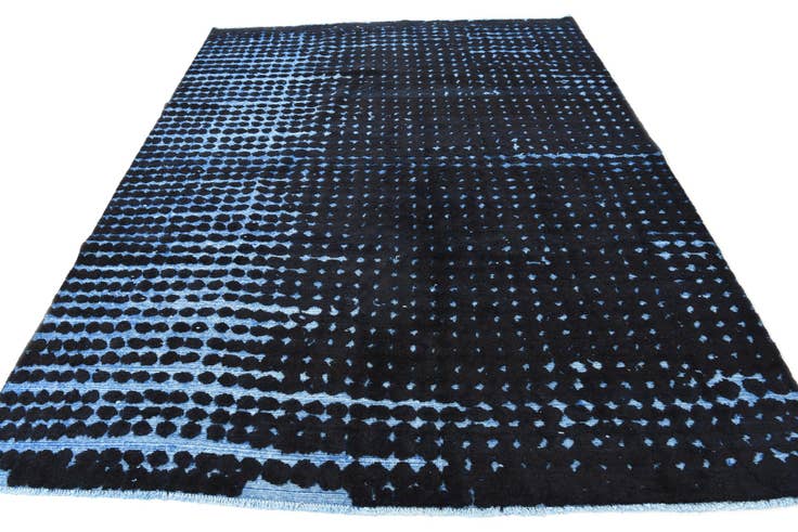 Detail image of 7' 10 x 10' 3 Hand Knotted Darya Wool Rug