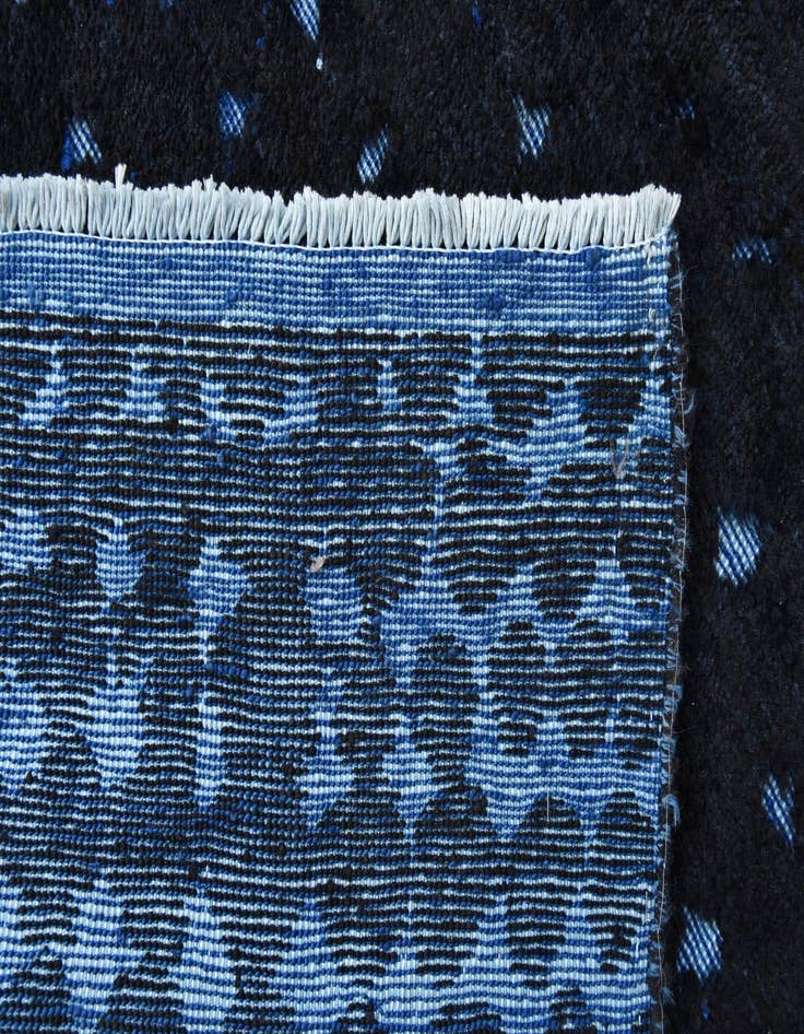 Detail image of 9' x 13'  Hand Knotted Darya Wool Rug