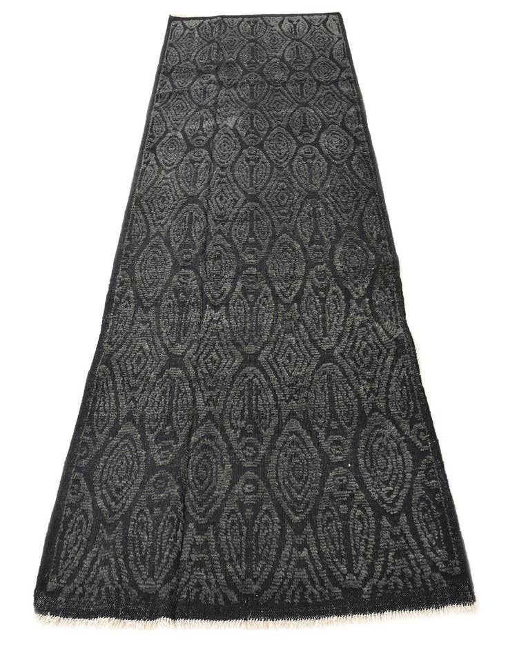 Detail image of 5' 5 x 10'  Hand Knotted Darya Wool Rug