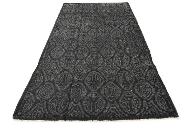 Detail image of 5' 5 x 10' Hand Knotted Darya Wool Rug