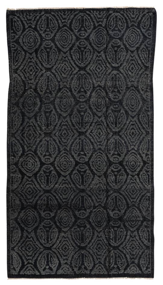 Detail image of 5' 5 x 10' Hand Knotted Darya Wool Rug