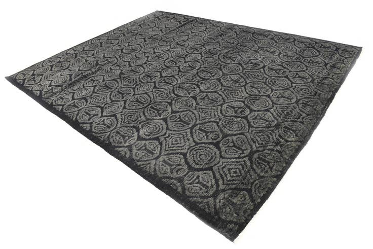 Detail image of 295cm x 370cm Hand Knotted Darya Wool Rug