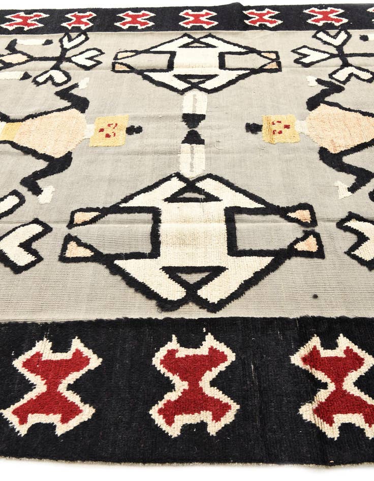 Detail image of 9' x 12' 5  Hand Knotted Darya Wool Rug