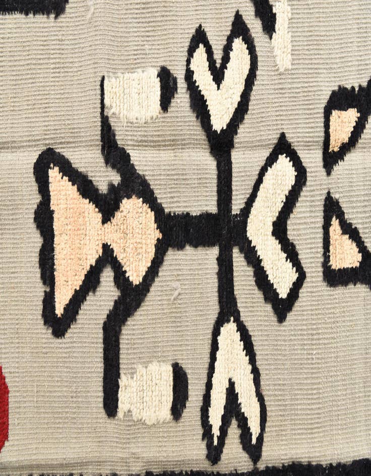 Detail image of 9' x 12' 5  Hand Knotted Darya Wool Rug
