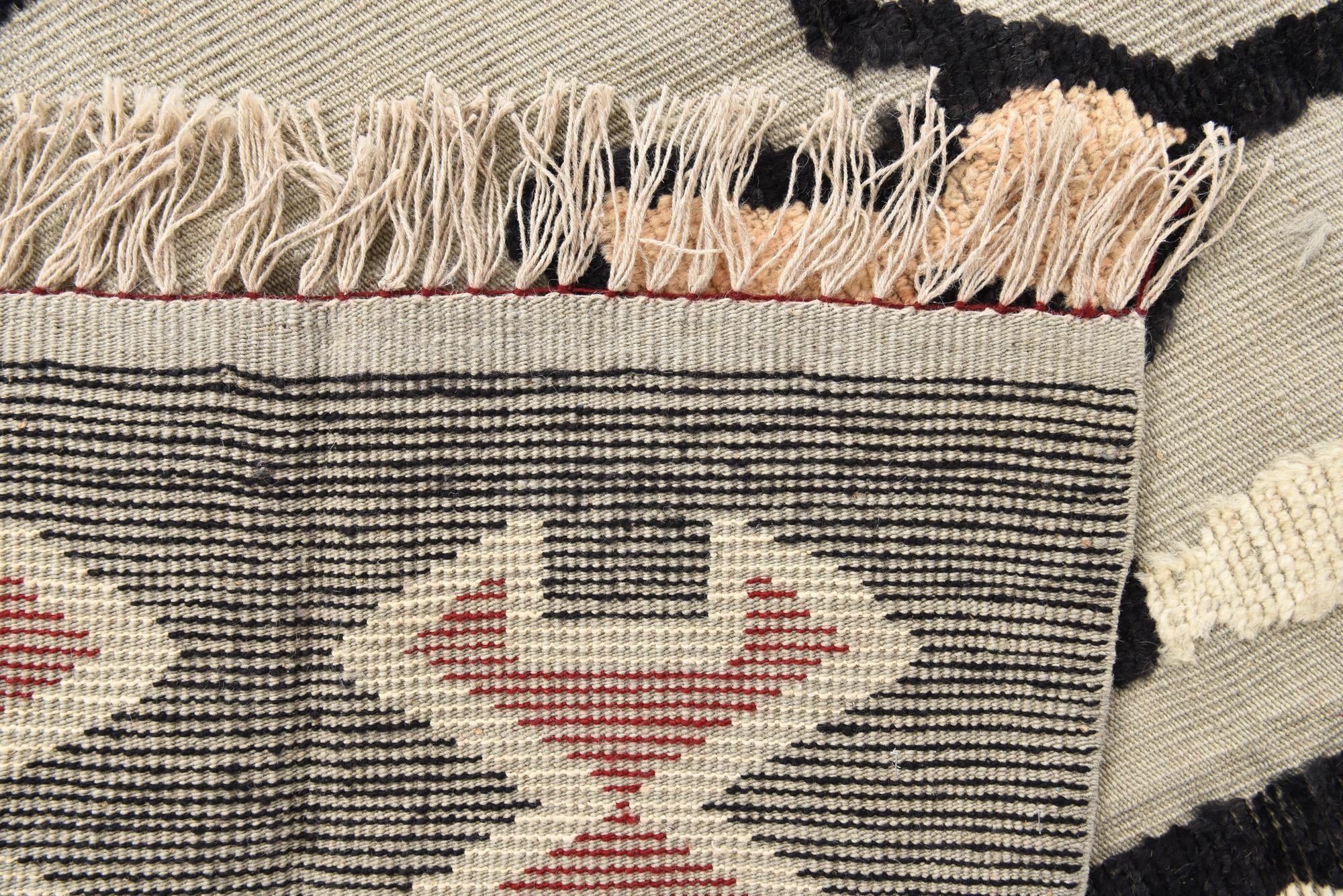 9' x 12' 5 Hand Knotted Darya Wool Rug