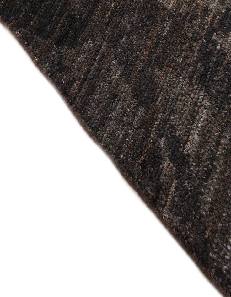 Detail image of 6' 6 x 9' 9  Hand Knotted Darya Wool Rug