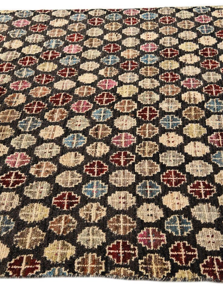 Detail image of 5' 2 x 7' 10  Hand Knotted Darya Wool Rug