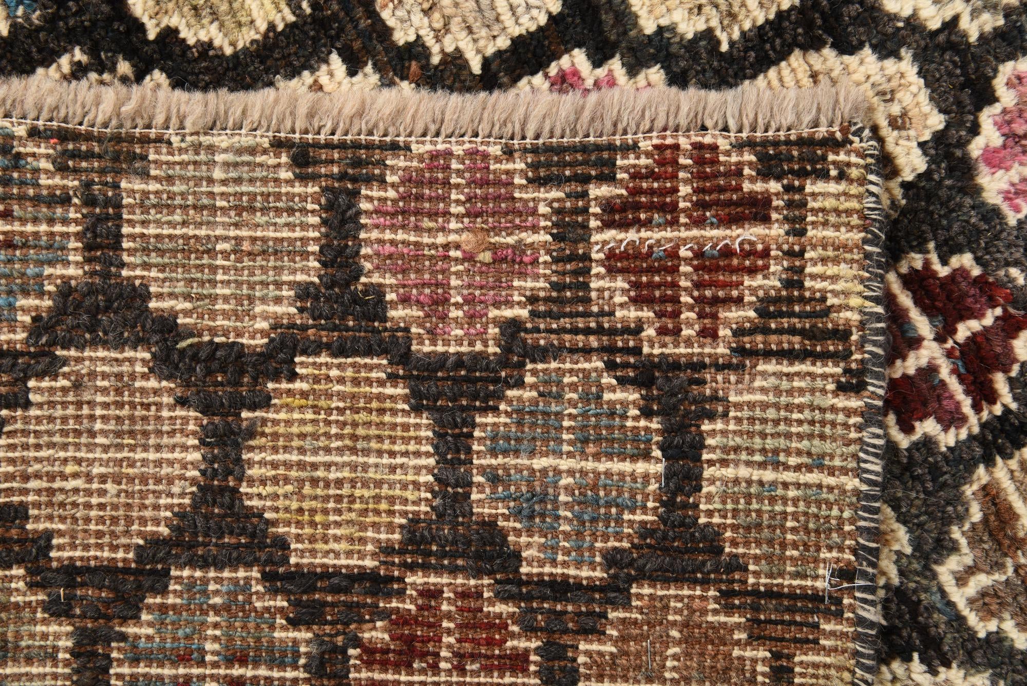 5' 2 x 7' 10 Hand Knotted Darya Wool Rug