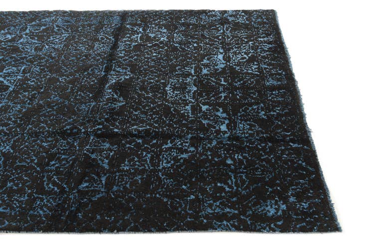 Detail image of 5' 2 x 8' 2 Hand Knotted Darya Rug