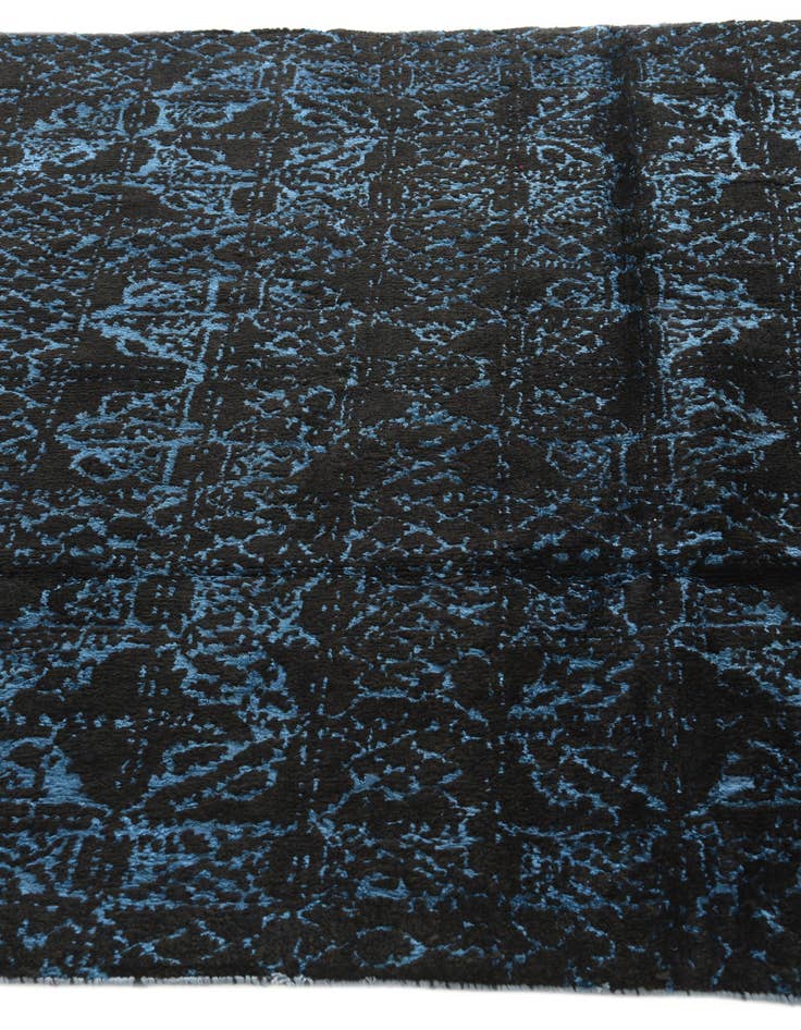 Detail image of 5' 2 x 8' 2 Hand Knotted Darya Rug