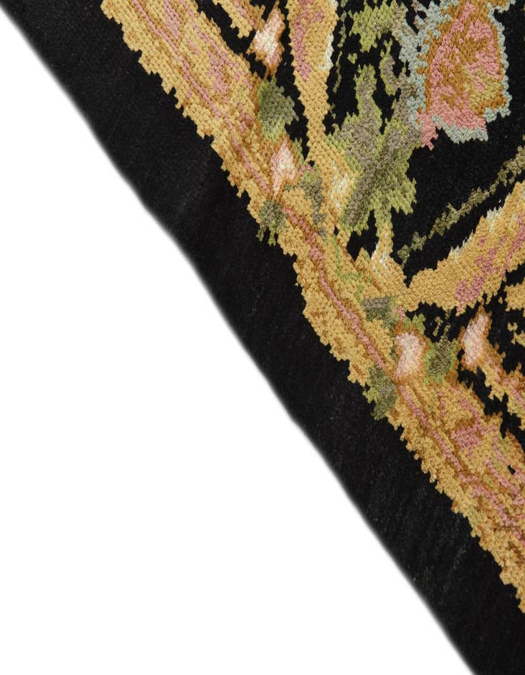 Detail image of 5' 6 x 8'  Hand Knotted Darya Rug