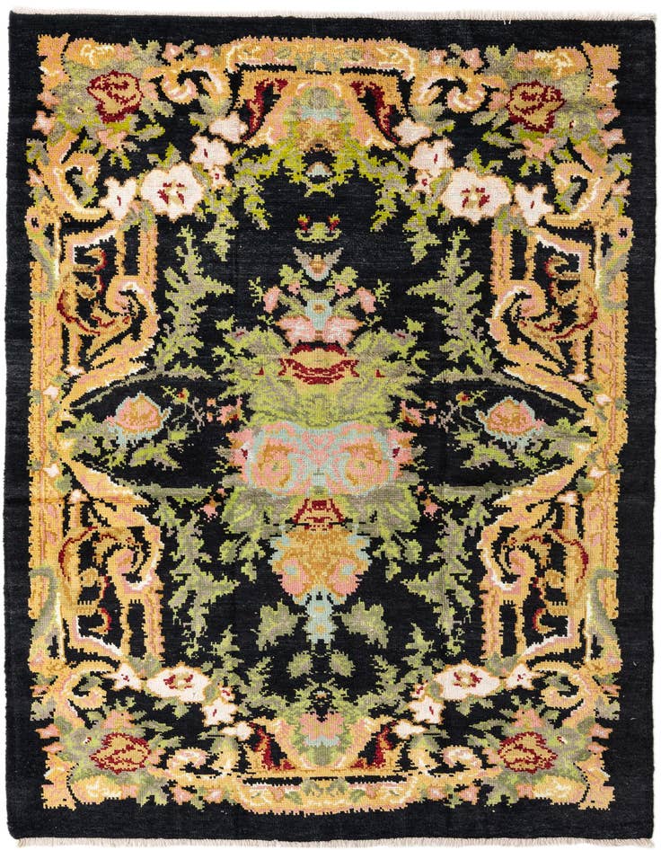 Detail image of 5' 6 x 8' Hand Knotted Darya Rug