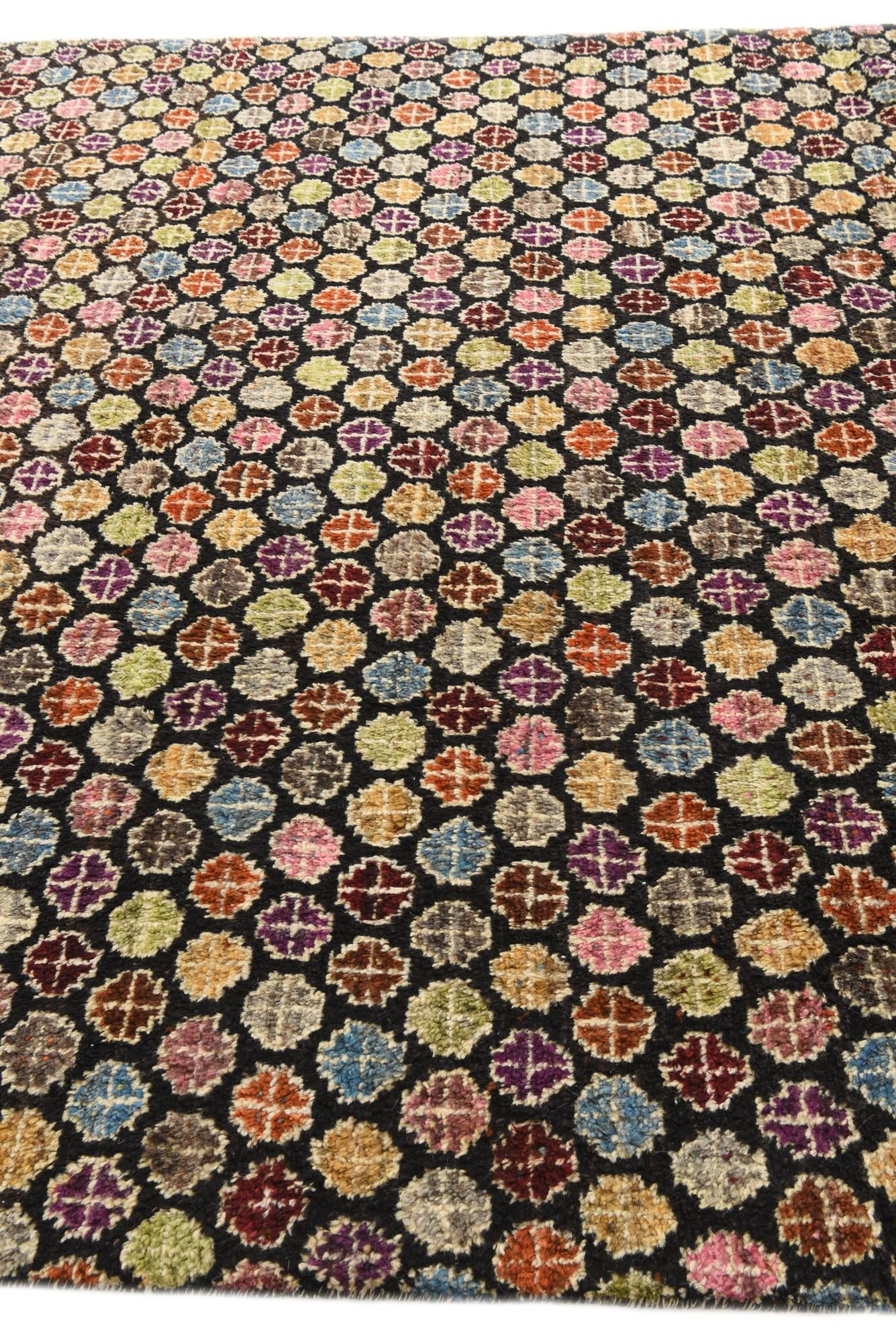 8' x 9' 10 Hand Knotted Darya Wool Rug