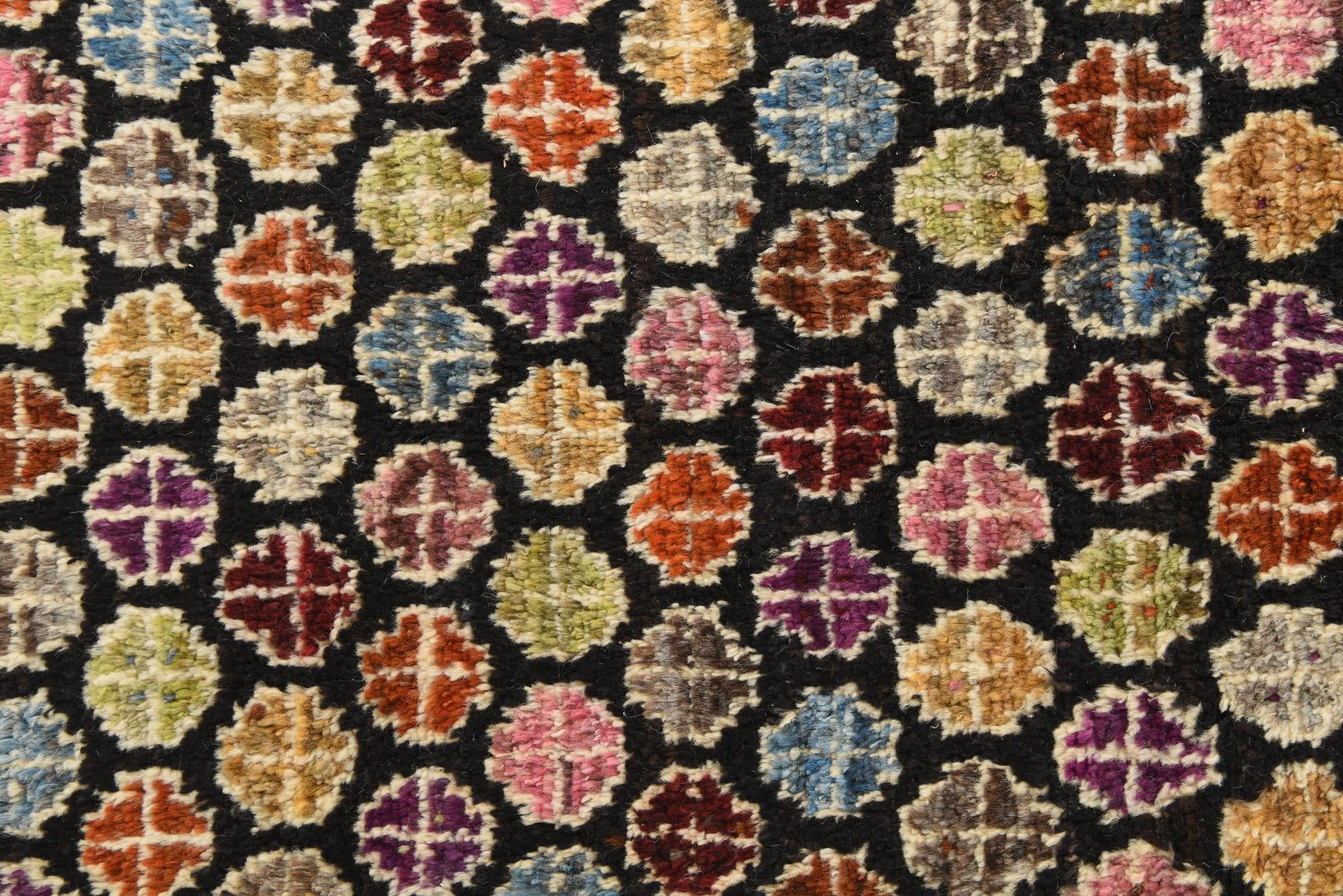8' x 9' 10 Hand Knotted Darya Wool Rug