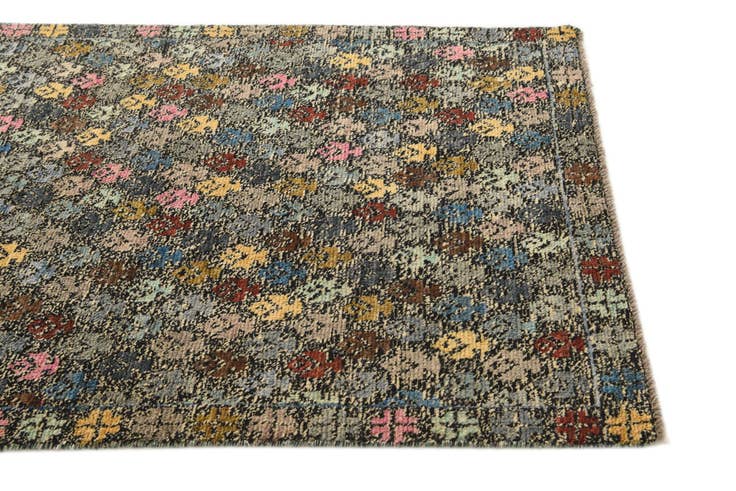 Detail image of 4' 1 x 6' Hand Knotted Darya Wool Rug