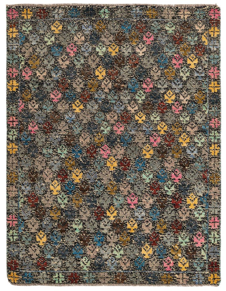 Detail image of 4' 1 x 6' Hand Knotted Darya Wool Rug