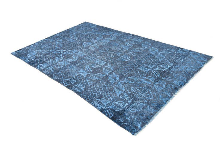 Detail image of 5' 8 x 9' 3 Hand Knotted Darya Rug