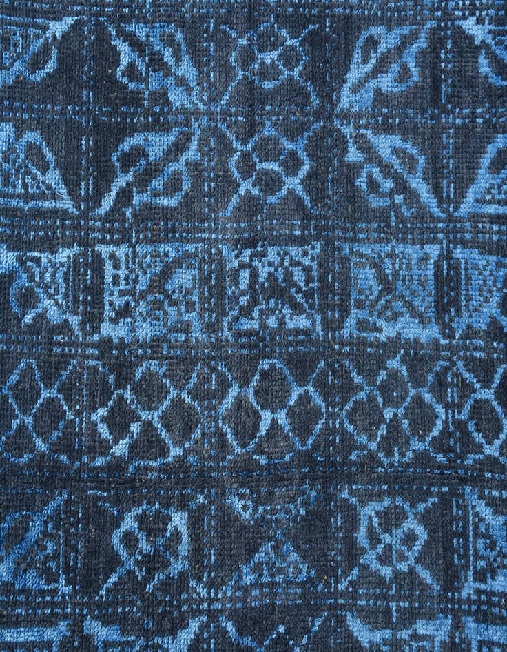 Detail image of 5' 8 x 9' 3  Hand Knotted Darya Rug