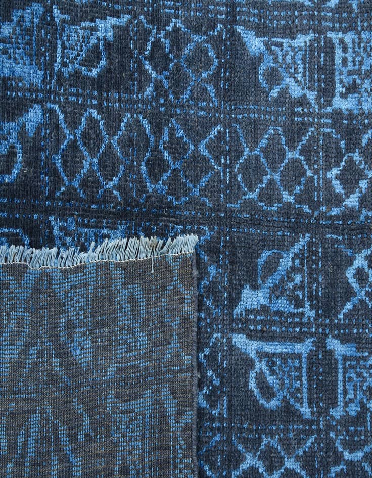 Detail image of 5' 8 x 9' 3  Hand Knotted Darya Rug