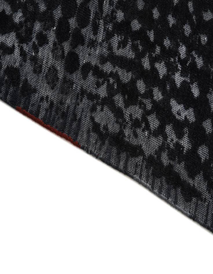 Detail image of 6' x 10'  Hand Knotted Darya Wool Rug